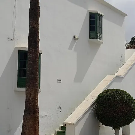 Fabulous 1-bed In Puerto Del Carmen Apartment *