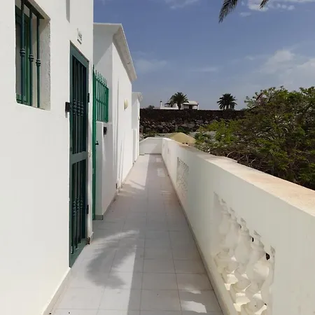 Fabulous 1-bed In Puerto Del Carmen Apartment *